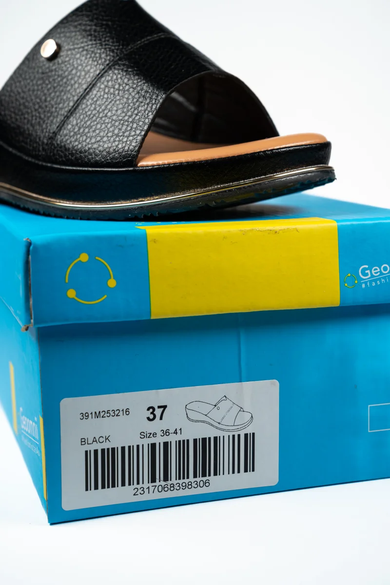 Geoomnii BLACK Geoomnii Comfort Slide Sandals for Women – Cushioned Slip-On Casual Sandals for Daily Wear, Home, Travel & Walking for Women | Best Price UAE